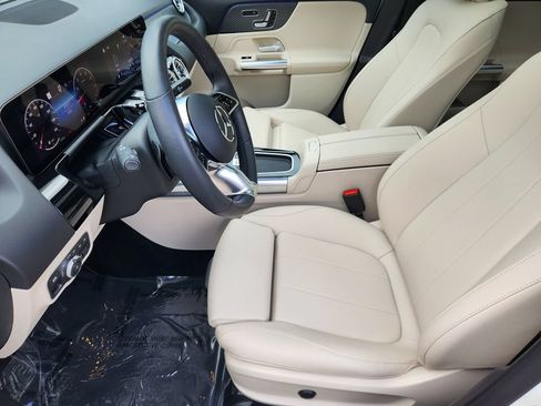 Certified 2026 Mercedes-Benz GLA 250 4MATIC image 9
