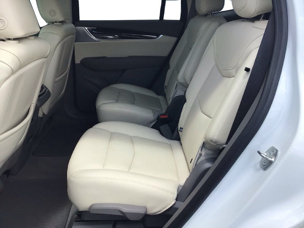 Used 2024 Cadillac XT6 Premium Luxury AWD/4WD image 10