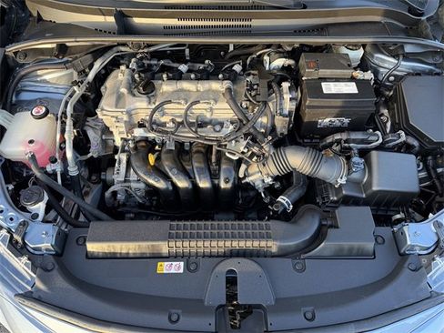Used 2021 Toyota Corolla LE image 36