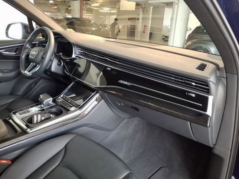 Used 2023 Audi Q7 2.0T Premium w/ Convenience Package AWD/4WD image 21