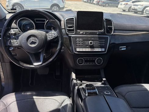 Used 2018 Mercedes-Benz GLS 550 4MATIC image 4