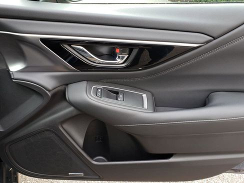 Used 2023 Subaru Outback Limited image 19