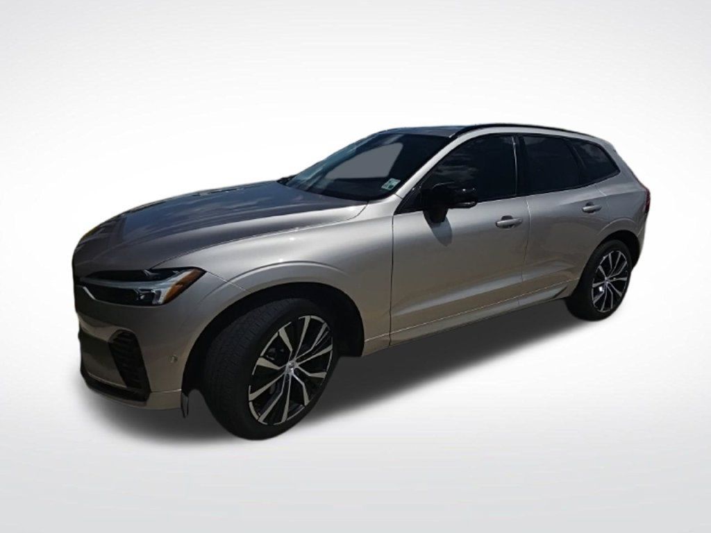 Used 2025 Volvo XC60 B5 Plus w/ Protection Package AWD/4WD image 2