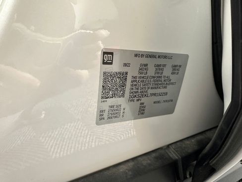 Used 2023 GMC Yukon Denali Ultimate image 40