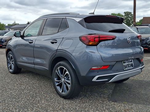Used 2020 Buick Encore GX Select w/ Advanced Technology Package FWD image 3
