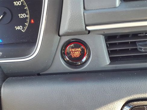 Used 2024 Honda Pilot Touring image 22