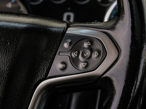 Used 2019 Chevrolet Suburban Premier RWD image 25