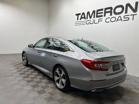 Used 2018 Honda Accord Touring image 8