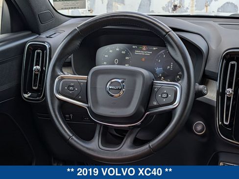 Used 2019 Volvo XC40 T5 Inscription AWD/4WD image 18