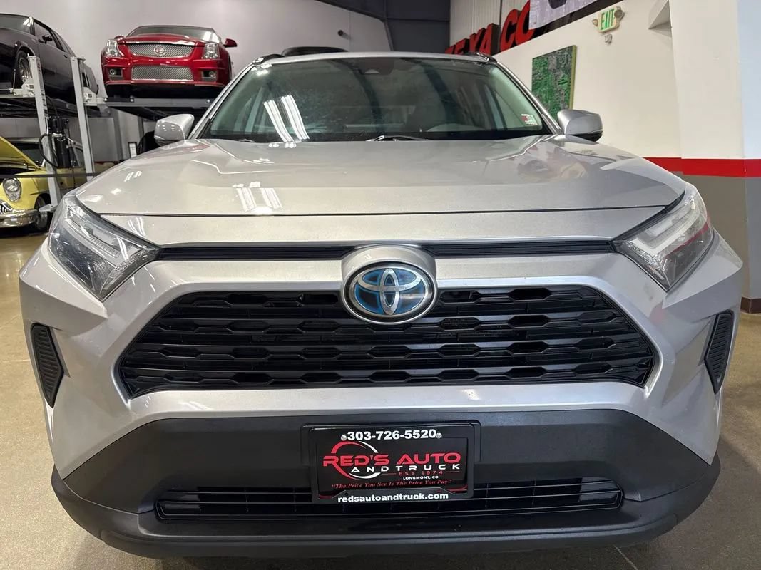 Used 2022 Toyota RAV4 XLE w/ Convenience Package AWD/4WD image 59