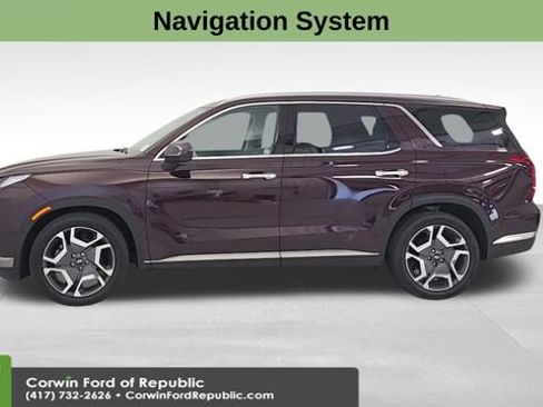 Used 2024 Hyundai Palisade Limited image 4