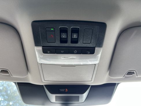 New 2026 Nissan Pathfinder SL image 24