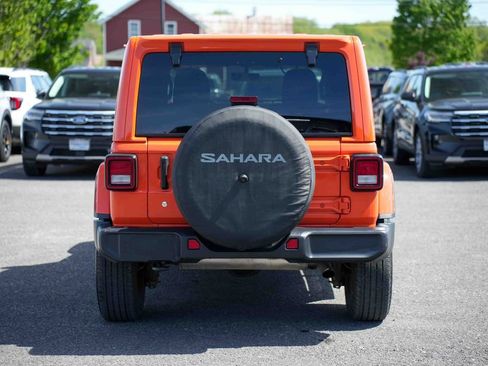 Used 2020 Jeep Wrangler Unlimited Sahara w/ Uconnect 4C Nav & Sound Group AWD/4WD image 6