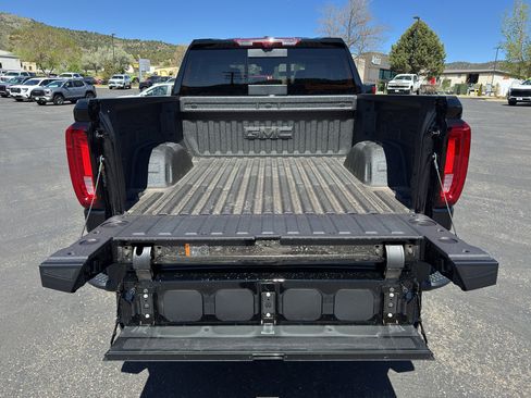 New 2026 GMC Sierra 1500 Denali w/ Denali Reserve Package AWD/4WD image 11