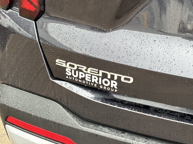 Used 2026 Kia Sorento LX FWD image 5