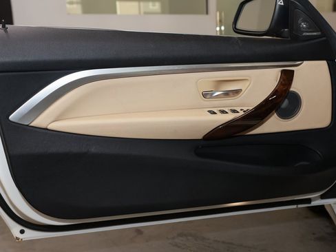 Used 2019 BMW 430i xDrive Convertible w/ Convenience Package image 13