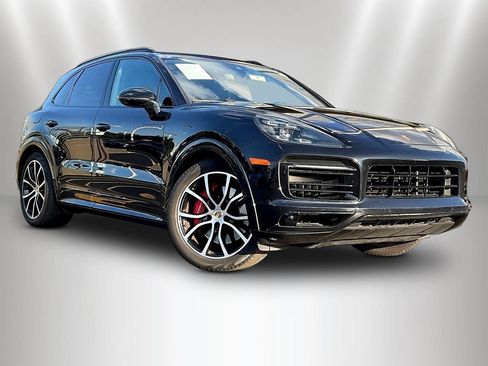 Used 2021 Porsche Cayenne GTS AWD/4WD image 3