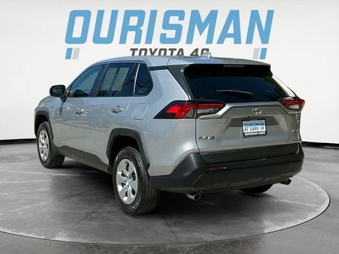 Used 2022 Toyota RAV4 LE AWD/4WD image 5