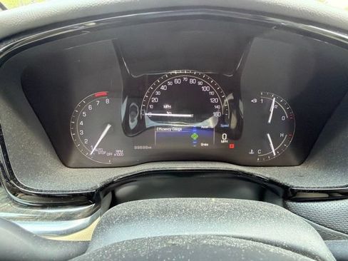 Used 2017 Cadillac XT5 FWD image 6