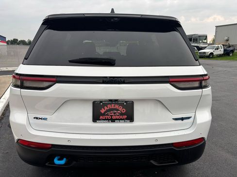 Used 2023 Jeep Grand Cherokee Trailhawk w/ Luxury Tech Group III AWD/4WD image 4