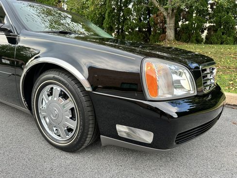 Used 2005 Cadillac De Ville w/ Limited Edition Package FWD image 68