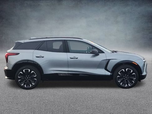 Used 2024 Chevrolet Blazer EV RS image 5
