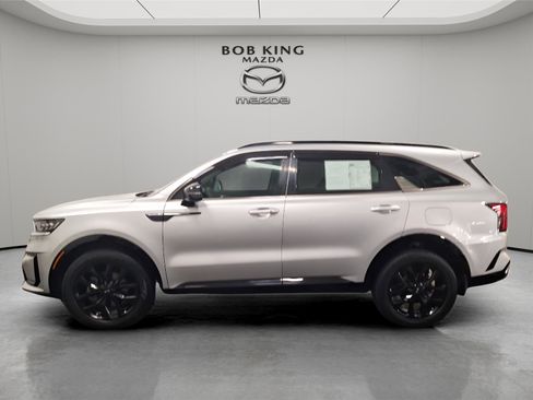 Used 2021 Kia Sorento SX AWD/4WD image 2