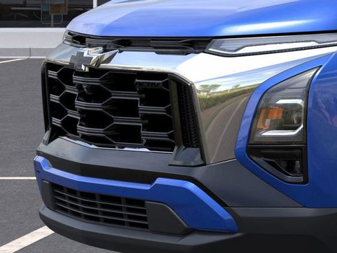 New 2025 Chevrolet Equinox ACTIV w/ Safety and Technology Package image 13