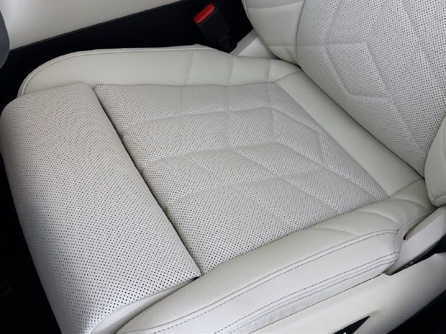 Used 2026 BMW 530i xDrive w/ Premium Package AWD/4WD image 20