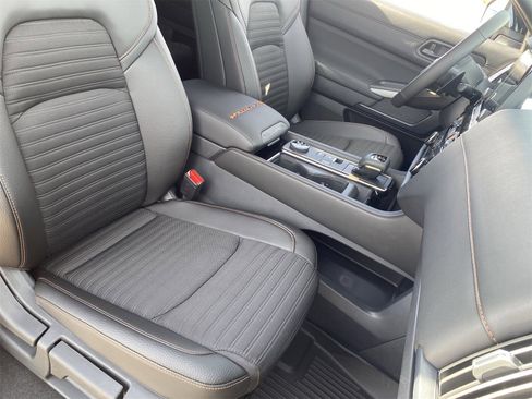 New 2025 Nissan Pathfinder Rock Creek image 11