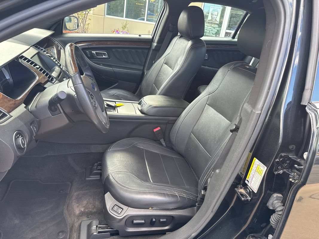 Used 2013 Ford Taurus Limited FWD image 25