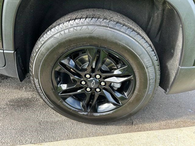 Used 2023 Chevrolet Traverse LS w/ Midnight/Sport Edition FWD image 54