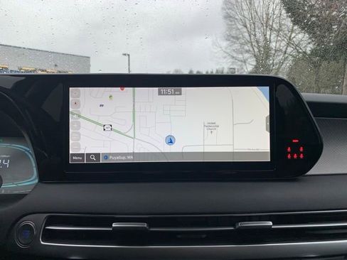 Certified 2025 Hyundai Palisade SEL image 21