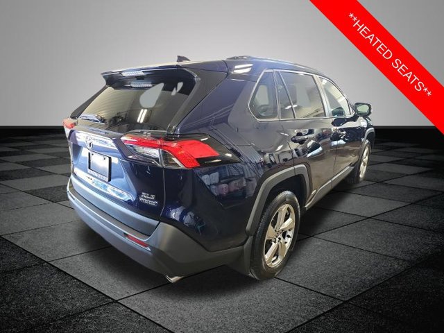 Used 2021 Toyota RAV4 XLE Premium AWD/4WD image 6