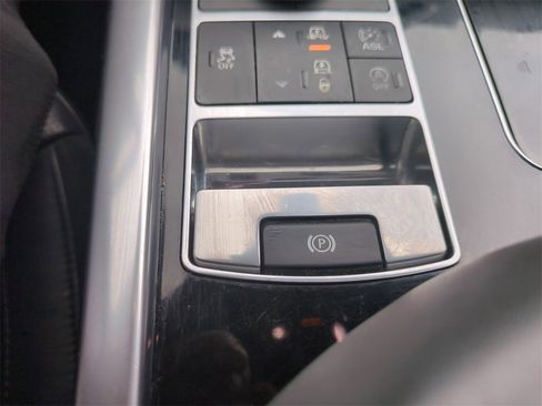 Used 2015 Land Rover Range Rover Sport Supercharged image 29