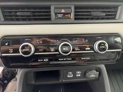 Used 2023 Honda Pilot EX-L image 16