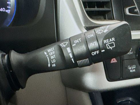 Used 2014 Toyota Highlander Plus FWD image 14