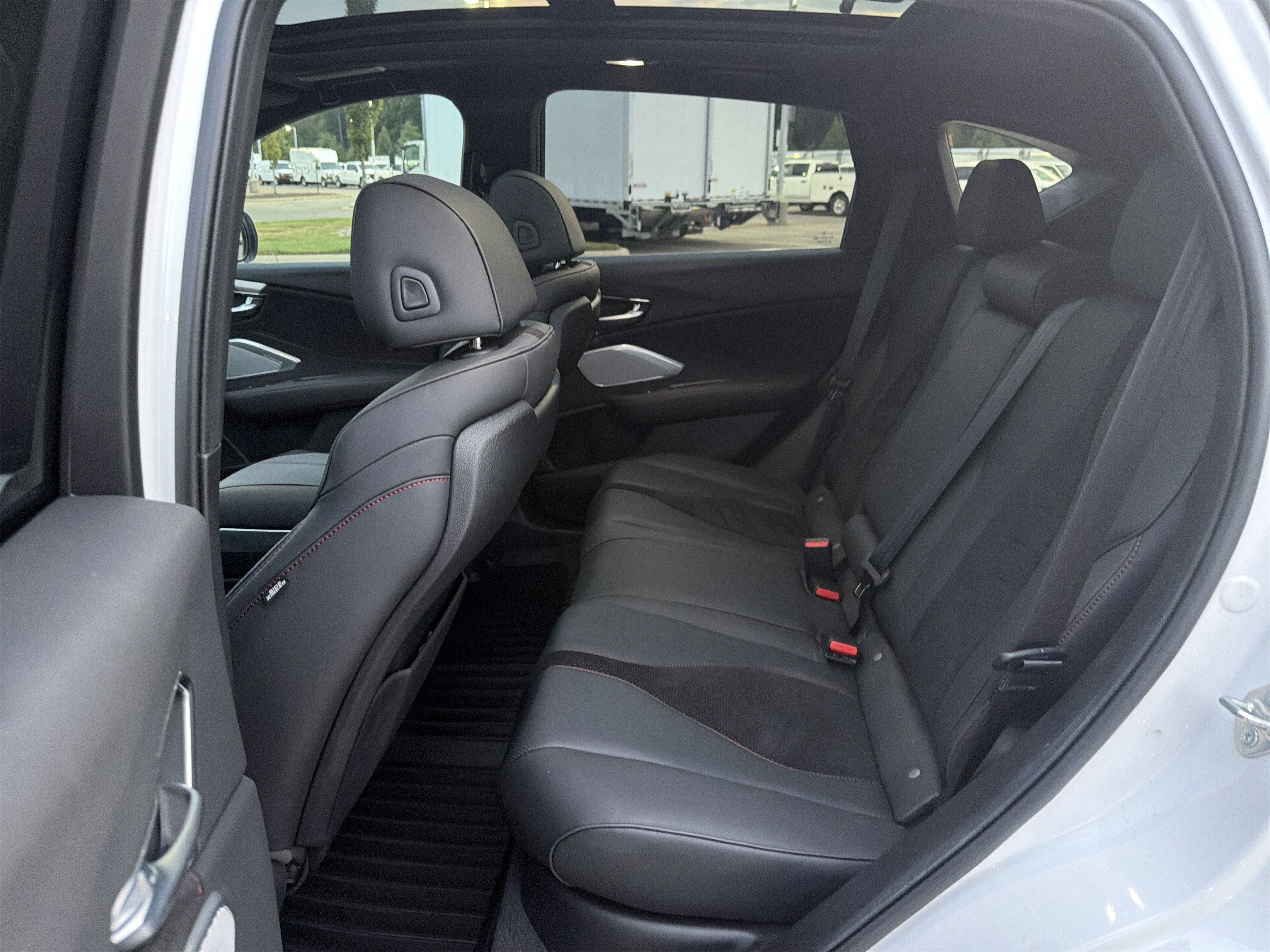 Used 2026 Acura RDX w/ Advance Package AWD/4WD image 34