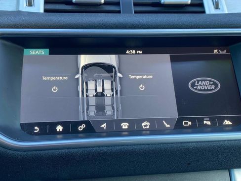 Used 2017 Land Rover Range Rover Evoque SE Premium image 30