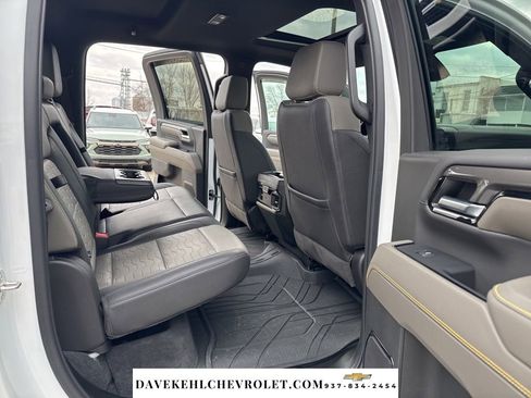 Used 2024 Chevrolet Silverado 2500 ZR2 w/ Technology Package image 24