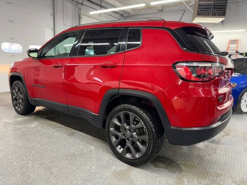 Used 2021 Jeep Compass Latitude w/ Sun and Sound Group image 11