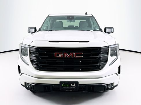 Used 2024 GMC Sierra 1500 Elevation image 2