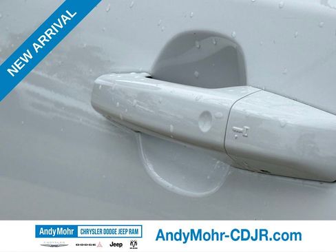 Used 2020 Jaguar E-PACE SE AWD/4WD image 12