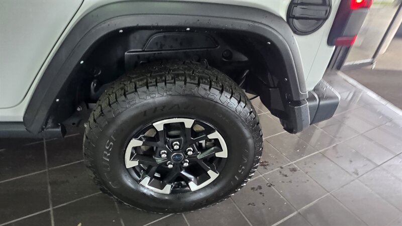 Used 2024 Jeep Wrangler Unlimited Rubicon 4xe AWD/4WD image 32