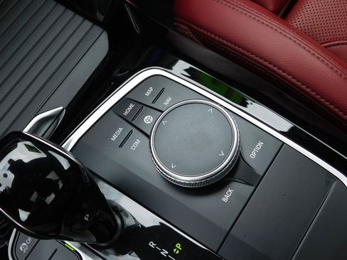 Used 2023 BMW X4 M40i w/ Premium Package image 26