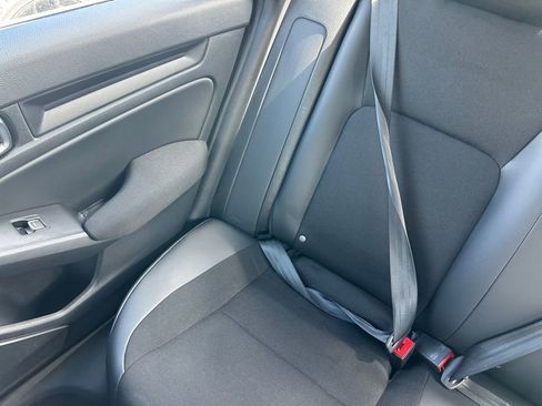 Used 2023 Honda Civic Sport image 25