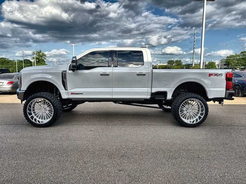 Used 2025 Ford F350 King Ranch w/ Chrome Package AWD/4WD image 5