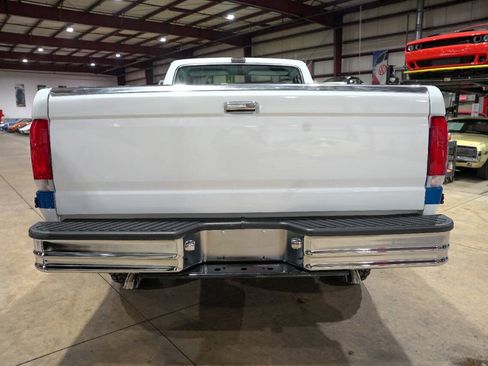 Used 1989 Ford F250 4x4 Regular Cab image 7