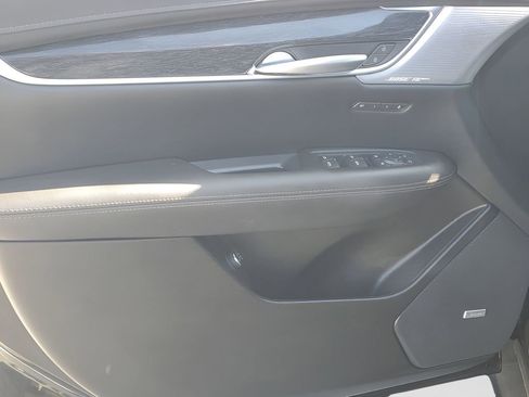 Used 2023 Cadillac XT5 Premium Luxury image 43