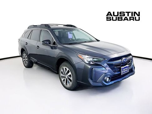 Used 2024 Subaru Outback Premium AWD/4WD image 1